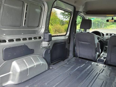 Used 2013 Ford Transit Connect XLT FWD image 18