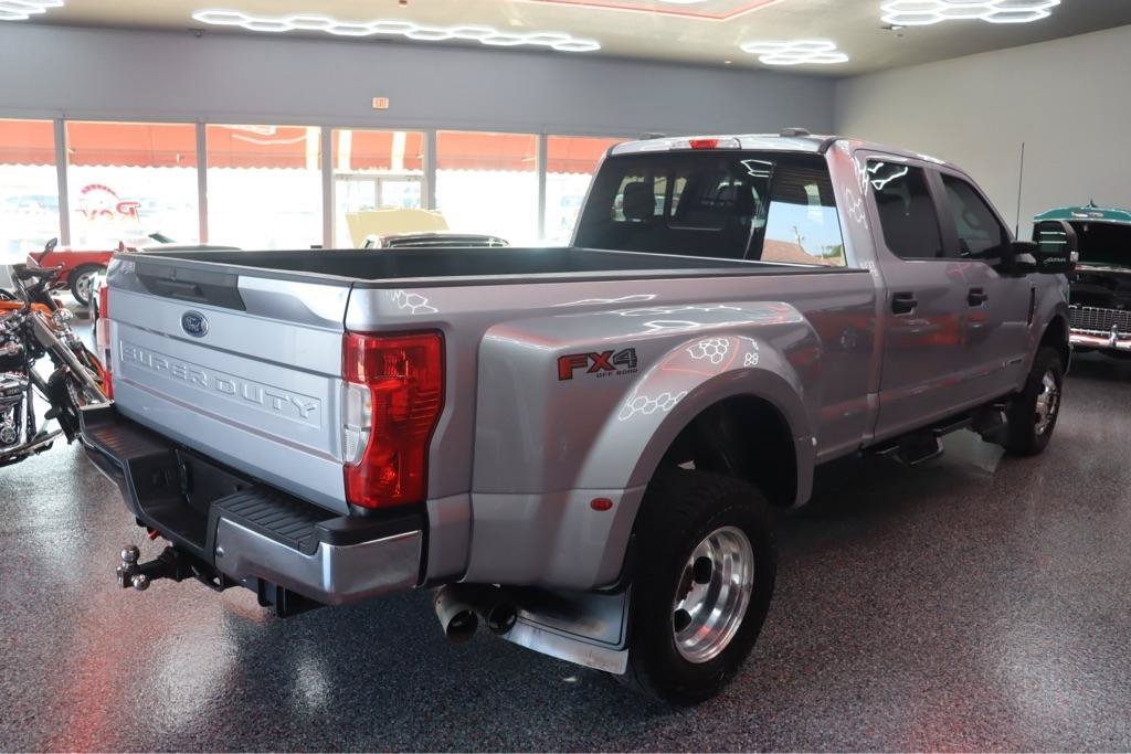 Used 2022 Ford F350 XL w/ STX Appearance Package AWD/4WD image 5