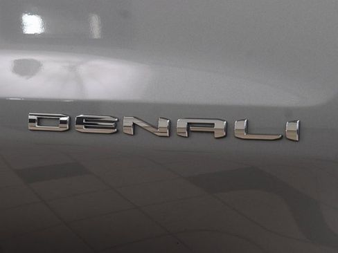 Used 2024 GMC Sierra 1500 Denali w/ Technology Package image 17