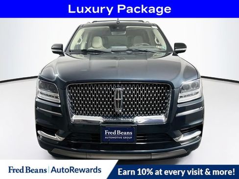 Used 2021 Lincoln Navigator Reserve w/ Luxury Package AWD/4WD image 2
