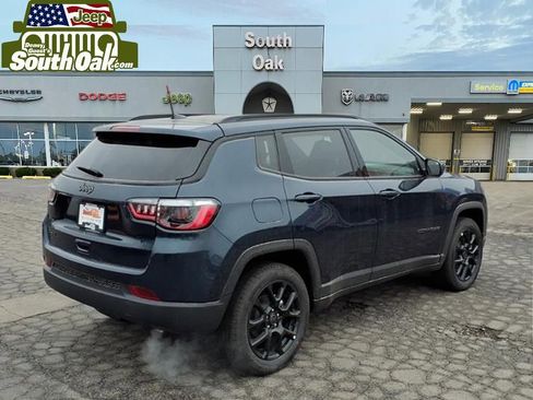 New 2026 Jeep Compass Latitude AWD/4WD image 3