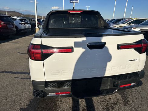 Used 2024 Hyundai Santa Cruz Limited image 9