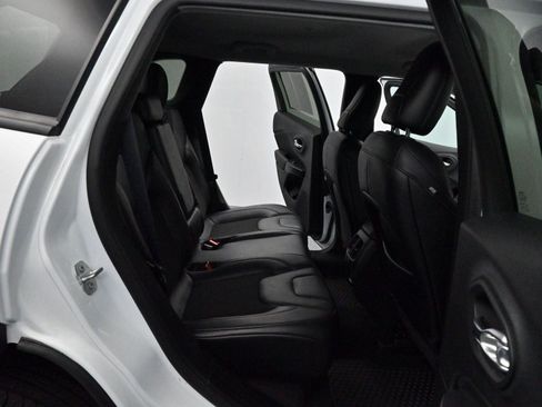 Used 2022 Jeep Cherokee Trailhawk w/ Trailer Tow Group AWD/4WD image 29