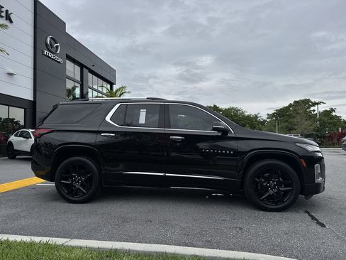 Used 2023 Chevrolet Traverse Premier image 24