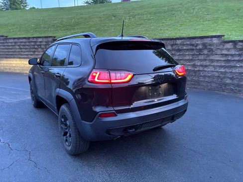 Used 2022 Jeep Cherokee Latitude AWD/4WD image 6