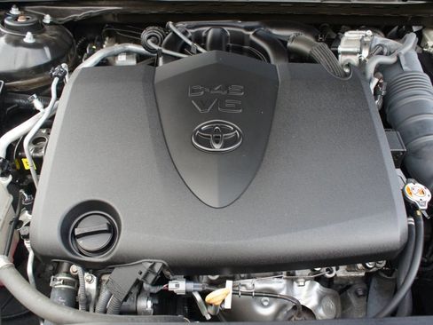 Used 2021 Toyota Camry TRD w/ TRD Package w/JBL Audio image 26