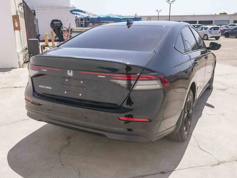 Used 2025 Honda Accord SE image 9