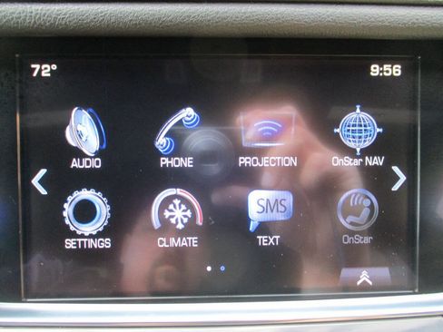 Used 2018 Cadillac XT5 FWD image 36