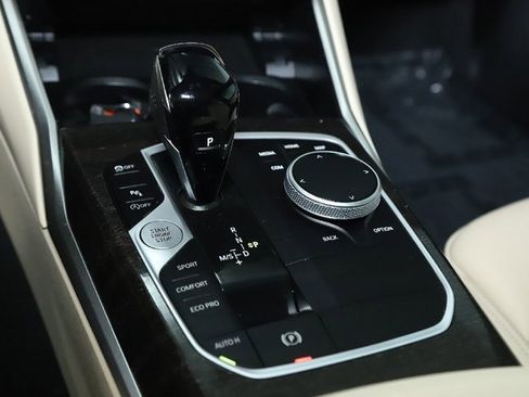 Used 2022 BMW 330i xDrive Sedan w/ Premium Package 2 image 28