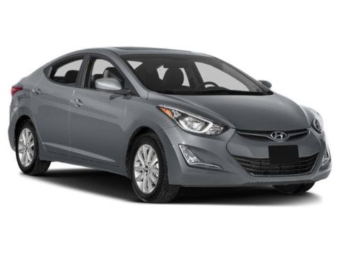 Used 2015 Hyundai Elantra SE w/ Option Group 03 FWD image 9