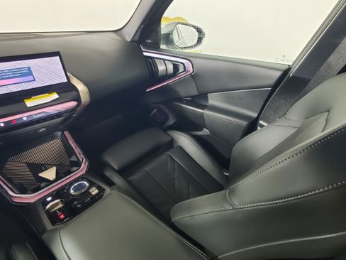 Certified 2025 BMW X3 xDrive30i w/ Premium Package image 23