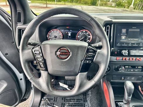 Used 2025 Nissan Frontier PRO-4X AWD/4WD image 20