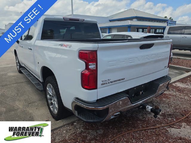 Used 2022 Chevrolet Silverado 1500 LTZ AWD/4WD image 4