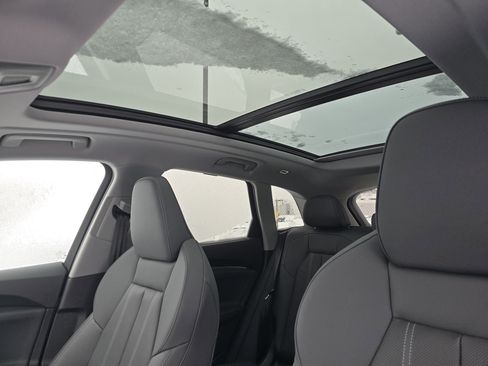 New 2025 Audi Q5 Premium Plus image 37