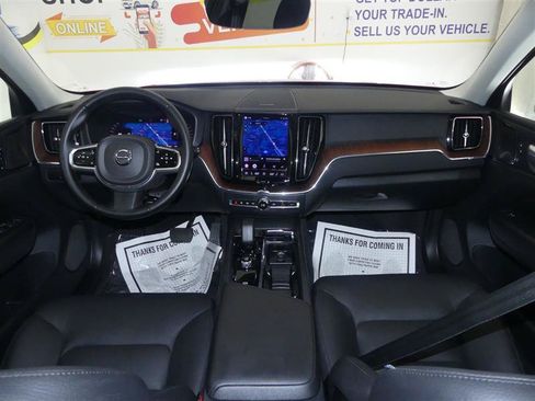 Used 2023 Volvo XC60 B5 Plus w/ Protection Package AWD/4WD image 9