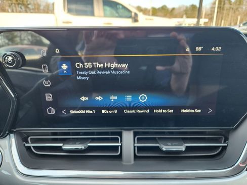 New 2026 Chevrolet Trax LT image 17