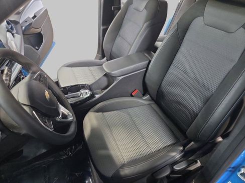 New 2026 Chevrolet Trax LT w/ Sunroof Package image 17