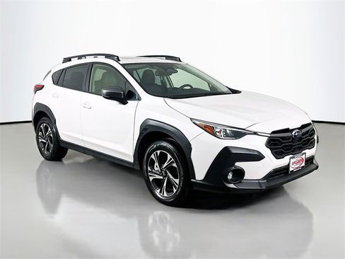 Used 2024 Subaru Crosstrek 2.0i Premium image 16