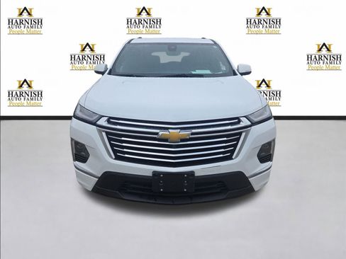 Used 2023 Chevrolet Traverse Premier image 9