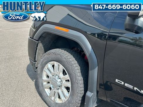 Used 2022 GMC Sierra 2500 Denali w/ Denali Ultimate Package image 9