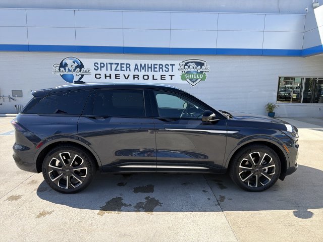 Used 2024 Lincoln Nautilus Reserve w/ Equipment Group 202A AWD/4WD image 12