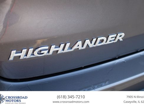 Used 2019 Toyota Highlander SE AWD/4WD image 14