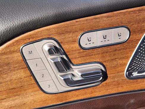 Used 2020 Mercedes-Benz GLS 450 4MATIC image 20