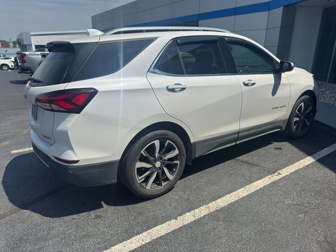 Used 2023 Chevrolet Equinox Premier image 4