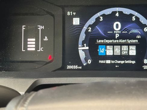Used 2024 Toyota Tacoma SR5 AWD/4WD image 27