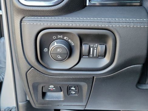 Used 2022 RAM 1500 Limited image 25
