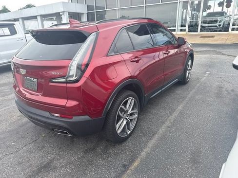 Used 2020 Cadillac XT4 Sport w/ Enhanced Visibility Package AWD/4WD image 4