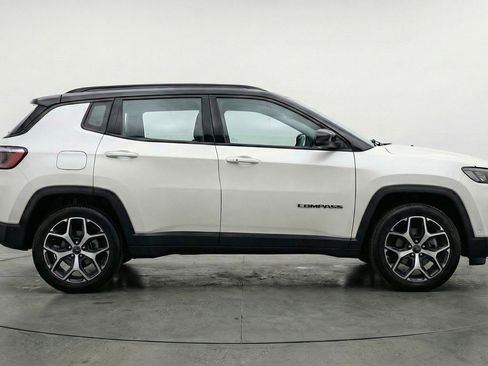 Used 2025 Jeep Compass Limited AWD/4WD image 11