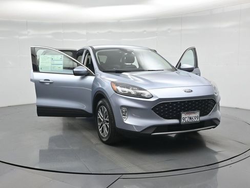 Certified 2022 Ford Escape SEL w/ Class II Trailer Tow Package image 33