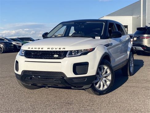 Used 2019 Land Rover Range Rover Evoque SE image 3