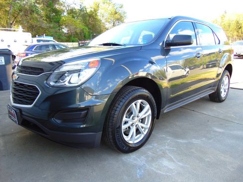 Used 2017 Chevrolet Equinox LS AWD/4WD image 62
