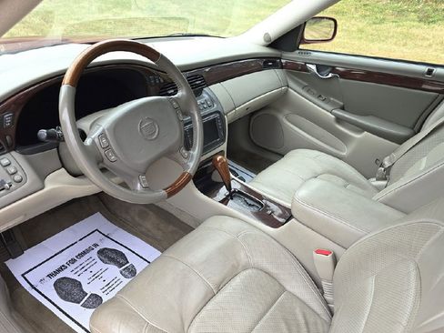 Used 2003 Cadillac De Ville DTS w/ Premium Luxury Package image 12