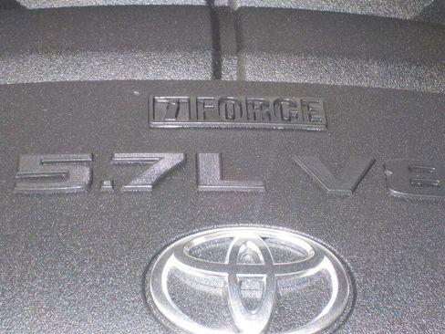 Used 2017 Toyota Tundra SR5 w/ TRD Off Road Package image 43