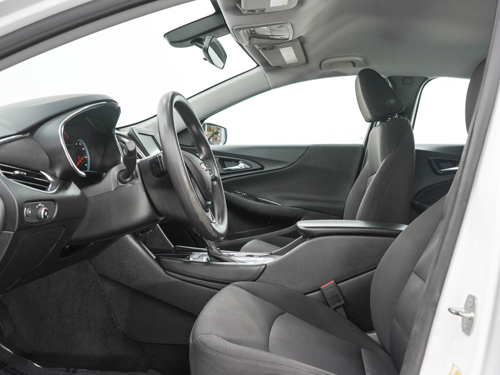 Used 2018 Chevrolet Malibu LT FWD image 20