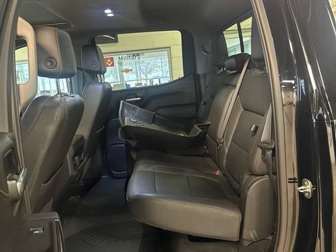 Used 2021 Chevrolet Silverado 1500 LT Trail Boss w/ Convenience Package II AWD/4WD image 6