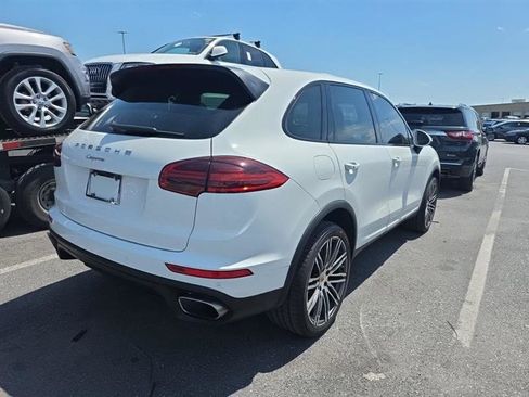 Used 2016 Porsche Cayenne AWD/4WD image 11