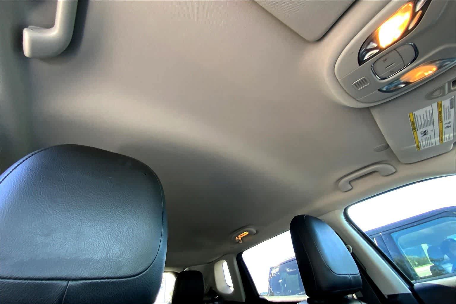 Used 2020 Jeep Compass Limited FWD image 30