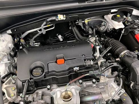 Certified 2025 Honda HR-V Sport image 29