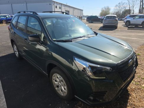 Used 2024 Subaru Forester image 3