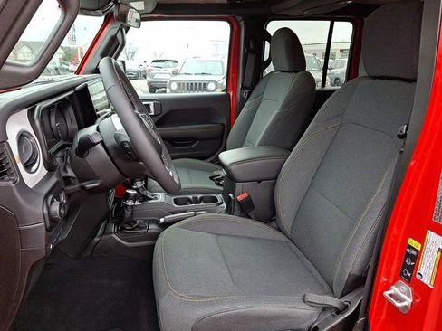 Certified 2025 Jeep Wrangler Sahara 4xe image 18