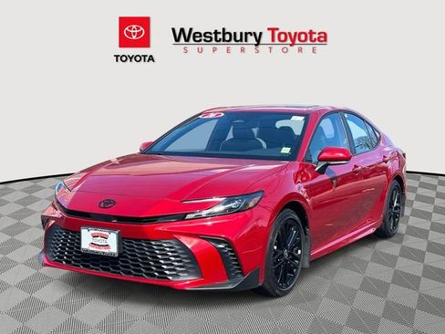 Used 2026 Toyota Camry SE w/ Convenience Package image 5