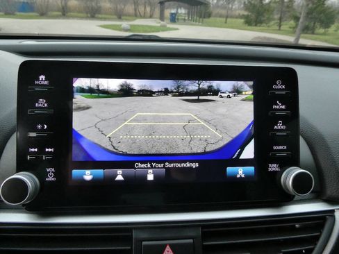 Used 2021 Honda Accord Sport image 18