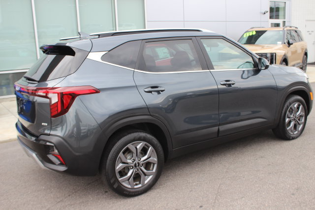 Used 2024 Kia Seltos S AWD/4WD image 29