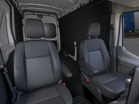 New 2026 Ford Transit 250 148 High Roof RWD image 10