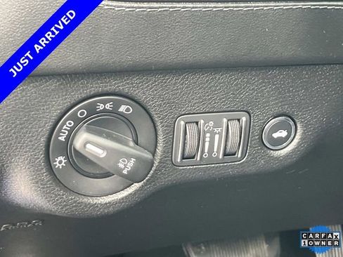 Certified 2022 Dodge Charger SXT w/ Plus Group RWD image 26
