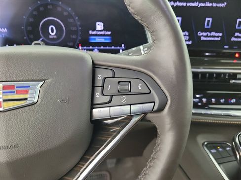 Used 2023 Cadillac Escalade ESV Premium Luxury image 23